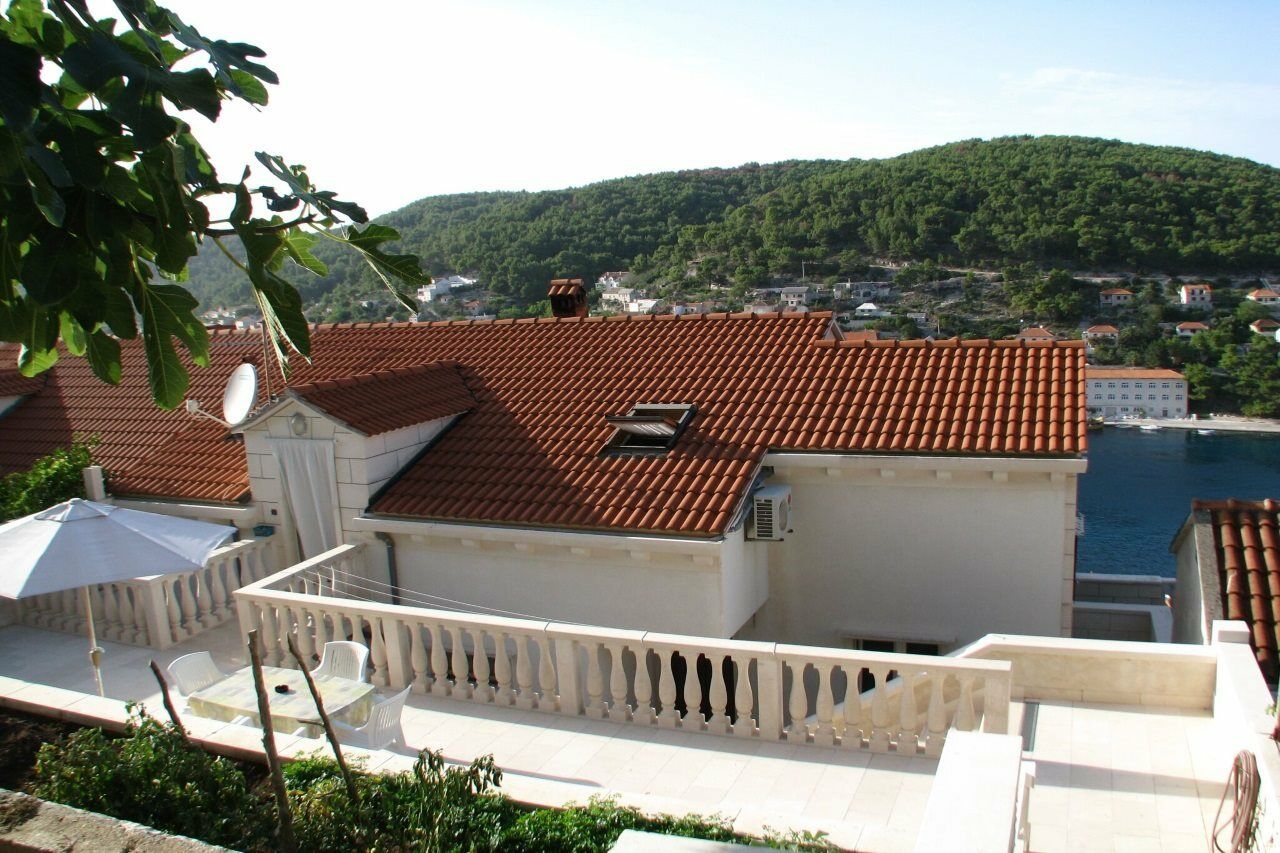 Apartment Martinic Pucisca Kültér fotó