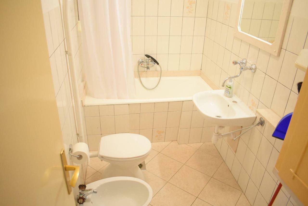 Apartment Martinic Pucisca Kültér fotó